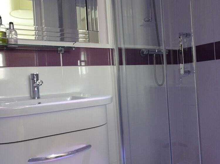 Black Burn Lodge B & B