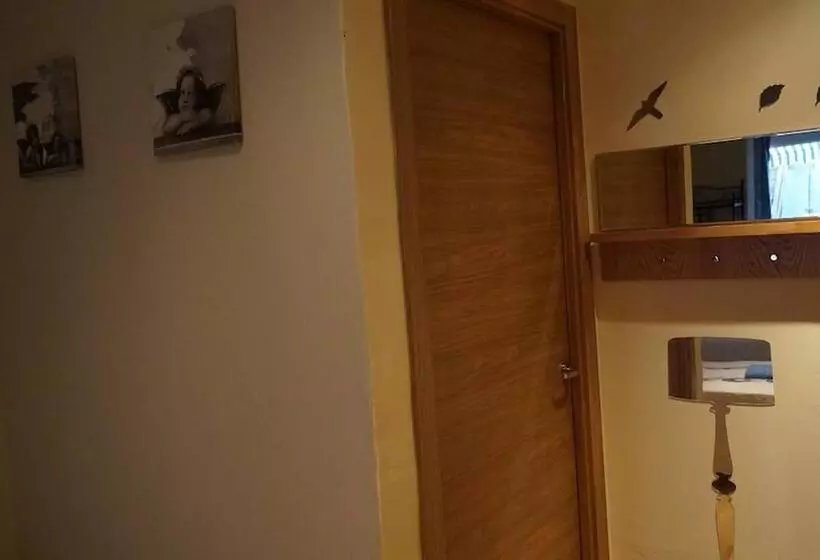 تختخواب و صبحانه Good Home Paseo De Gracia