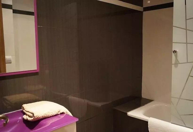 تختخواب و صبحانه Good Home Paseo De Gracia