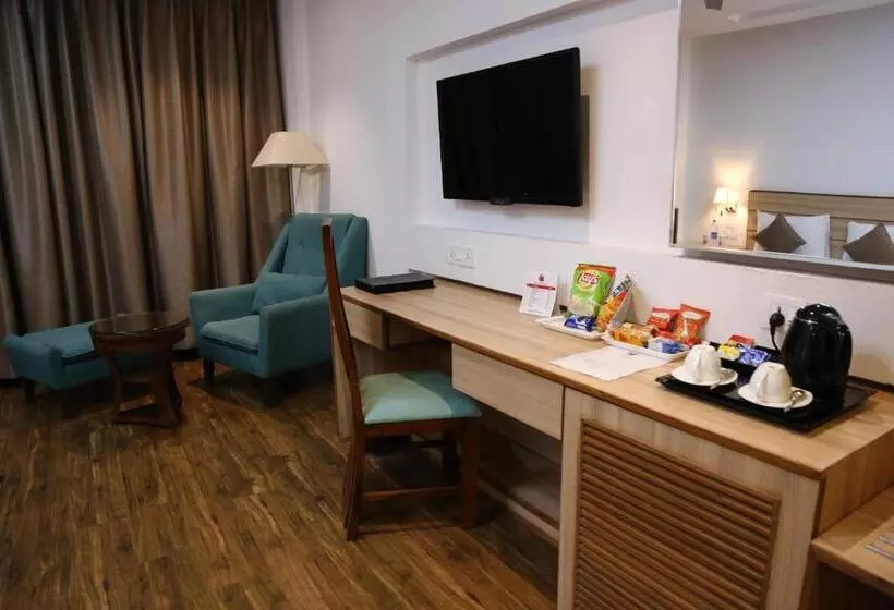 ホテル Ana Clarks Inn Panchkula