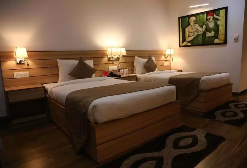 ホテル Ana Clarks Inn Panchkula