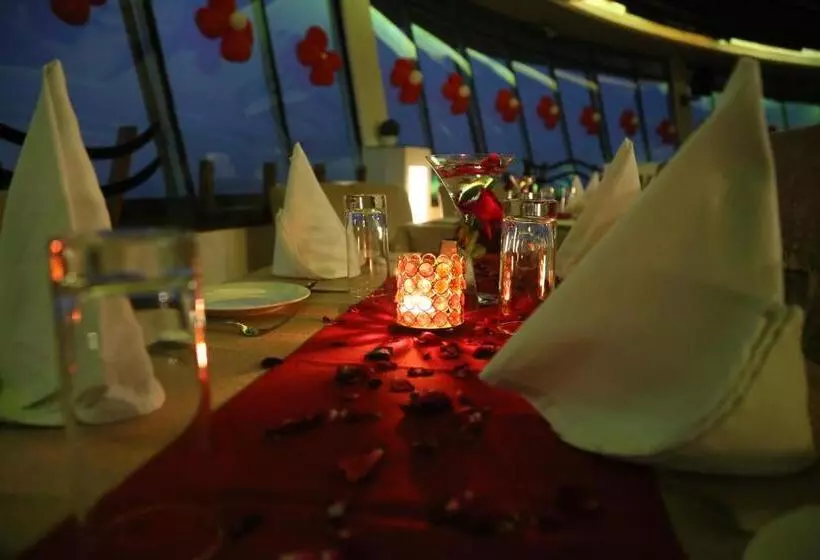 ホテル Ana Clarks Inn Panchkula