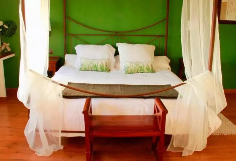 ホテル Casona De Navalmedio