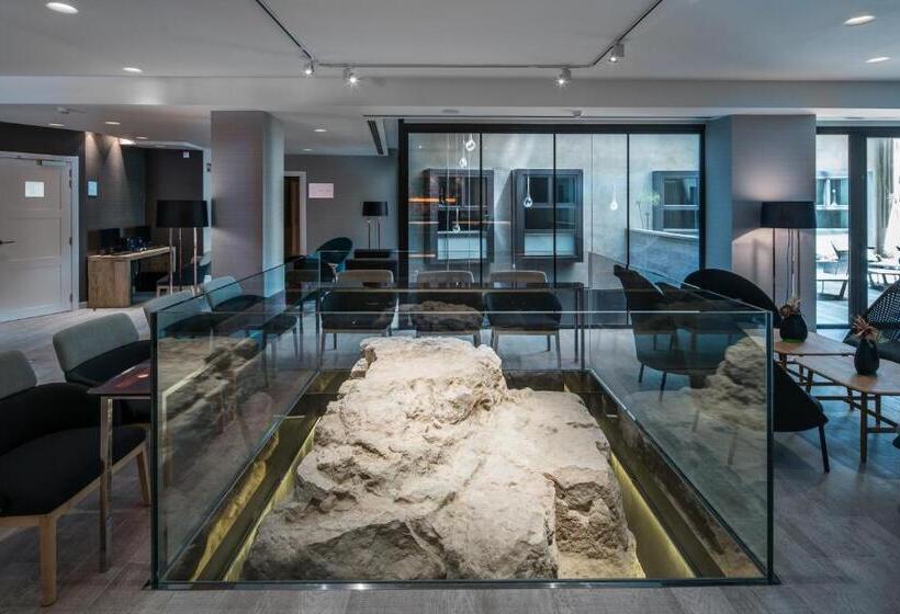 هتل Catalonia Magdalenes