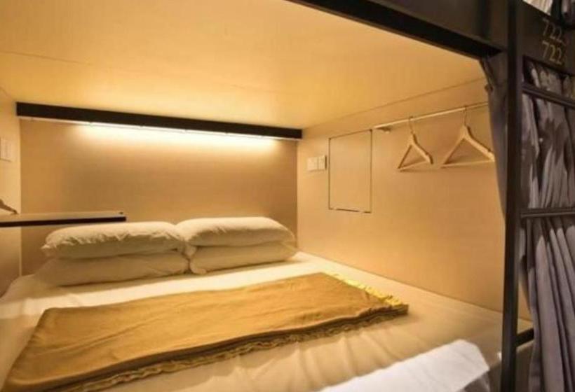 Hotel Kapsułowy 7 Wonders Boutique Capsule