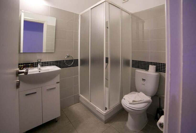 בית מלון כפרי Flora Maria