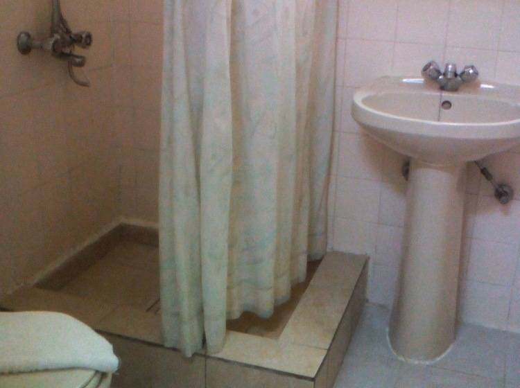 בית מלון כפרי Flora Maria