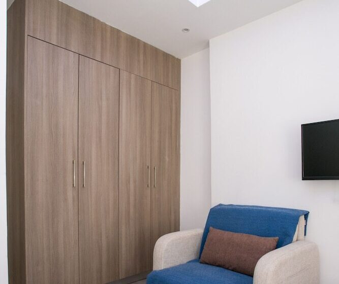 בית מלון כפרי Flora Maria