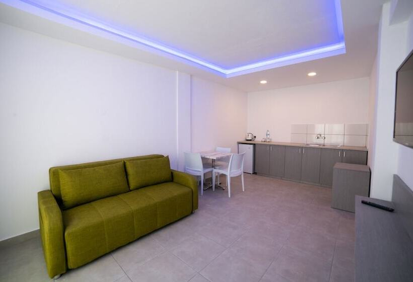 בית מלון כפרי Flora Maria