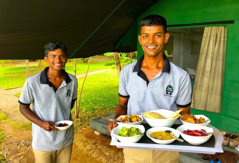 فندق Master Campers Lanka