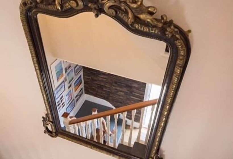 فندق Seaspray Rooms