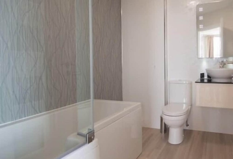 فندق Seaspray Rooms