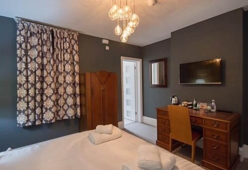 فندق Seaspray Rooms