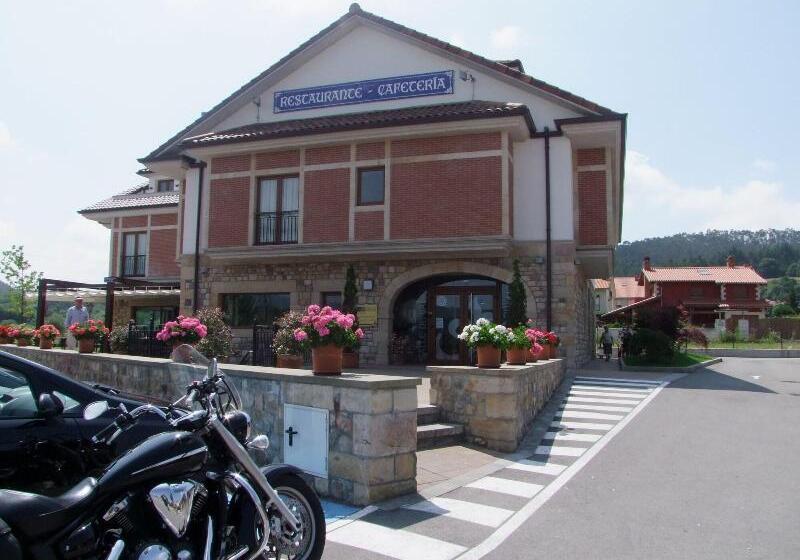 فندق Valle De Cabezon