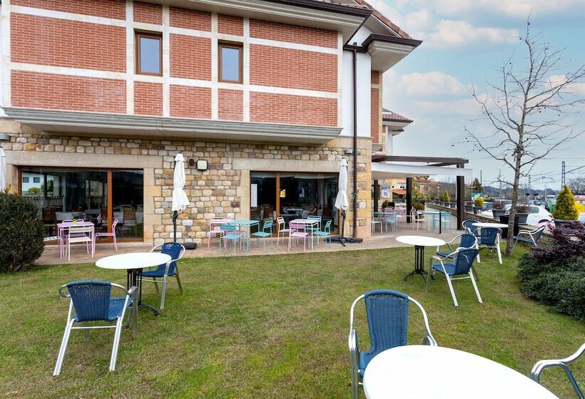 فندق Valle De Cabezon