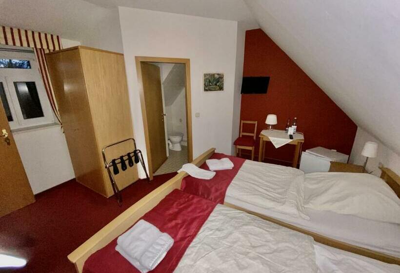 Отель Privatquartier Van Dreuten