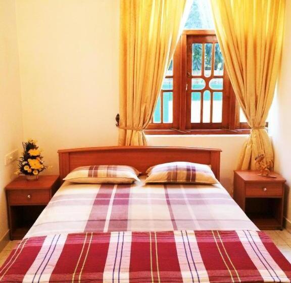 פנסיון Romeo And Juliet Guest House