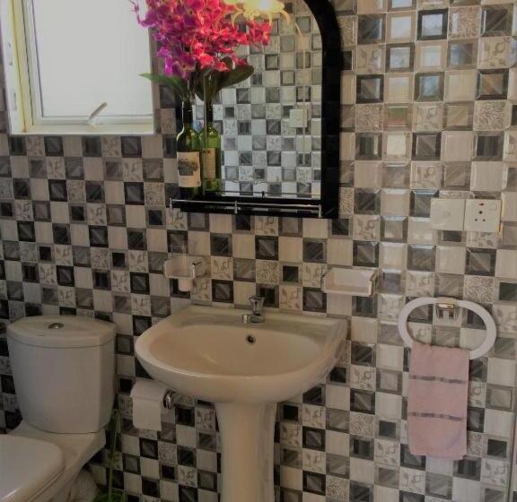 פנסיון Romeo And Juliet Guest House