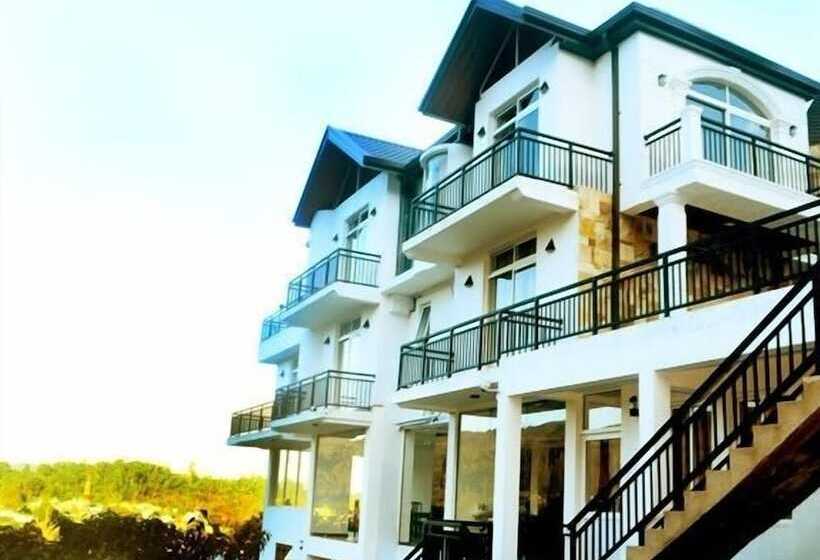 פנסיון Silver Dew