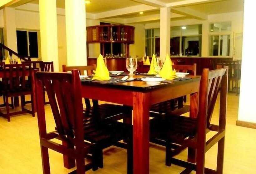 פנסיון Silver Dew