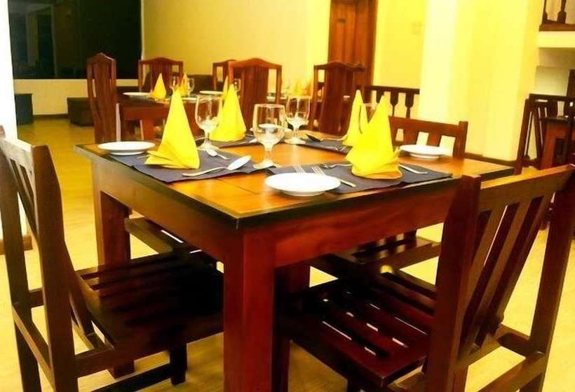 פנסיון Silver Dew