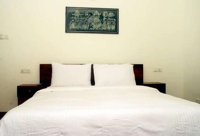 פנסיון Silver Dew