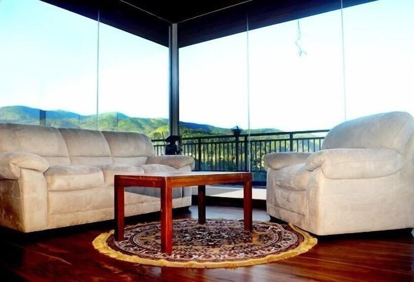 פנסיון Silver Dew