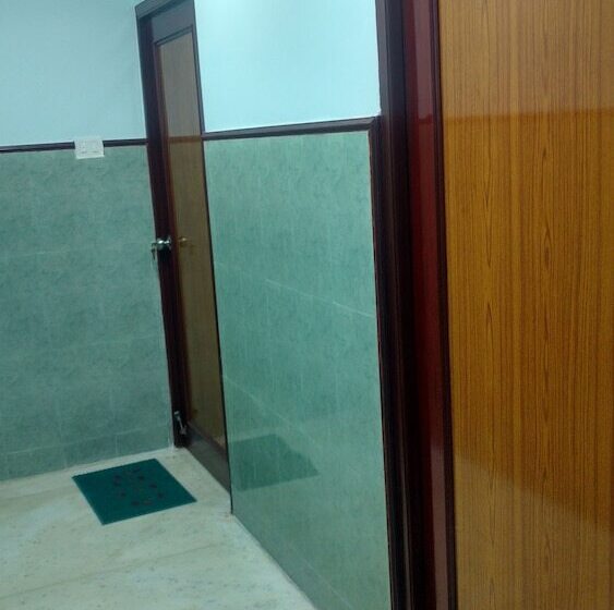 بنسيون Thangam Balaji Guest House Near Us Consulate