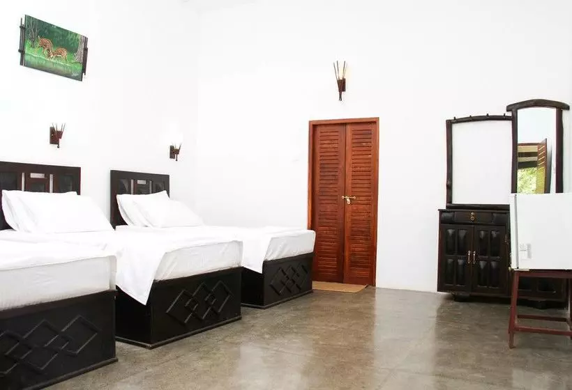 Majatalo Yala Way Hide Resort