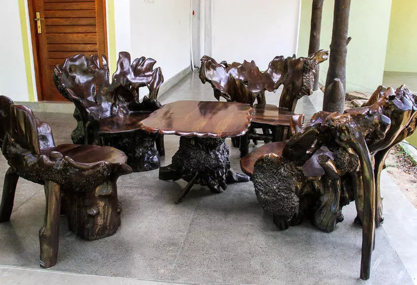 Majatalo Yala Way Hide Resort