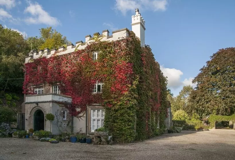 Yarner House