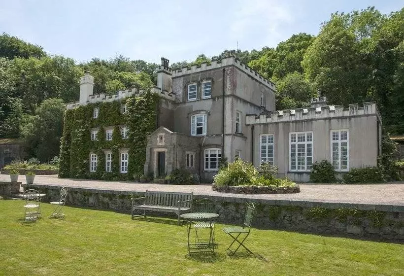 Yarner House