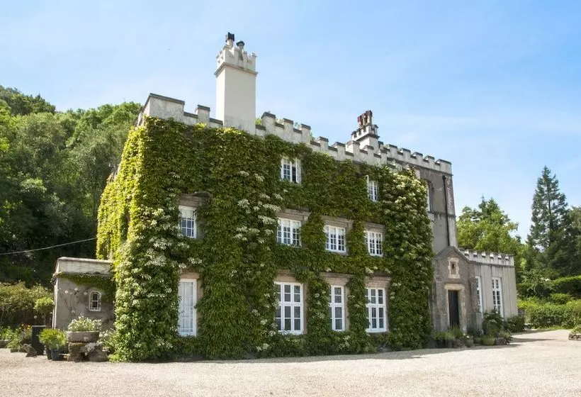 Yarner House