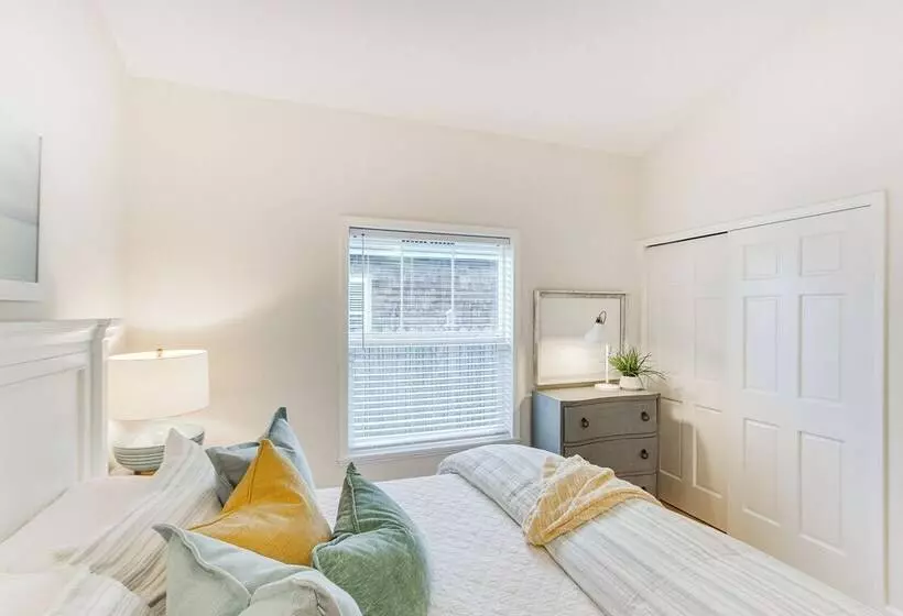 Airy Coastal Escape W/ Deck   Steps To Beach!