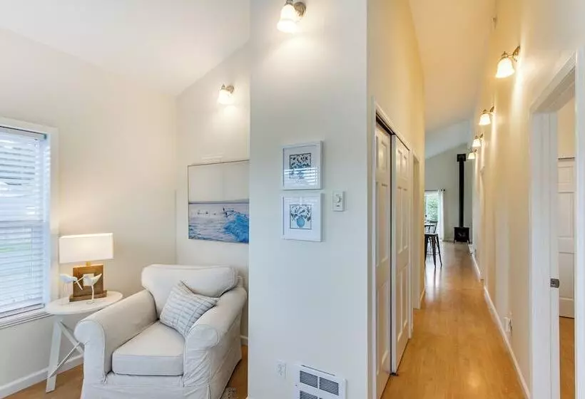 Airy Coastal Escape W/ Deck   Steps To Beach!