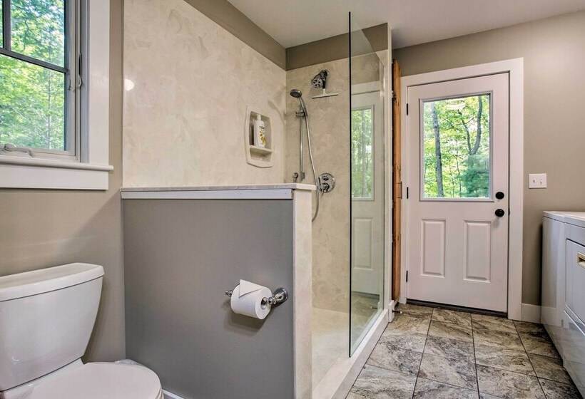 Asheville Area Cabin W/ Fire Pit & Forest Views