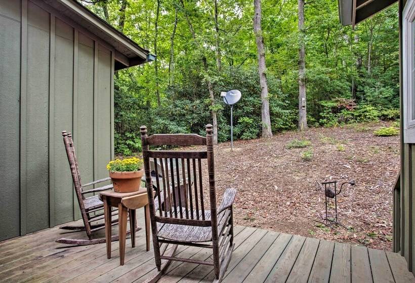 Asheville Area Cabin W/ Fire Pit & Forest Views
