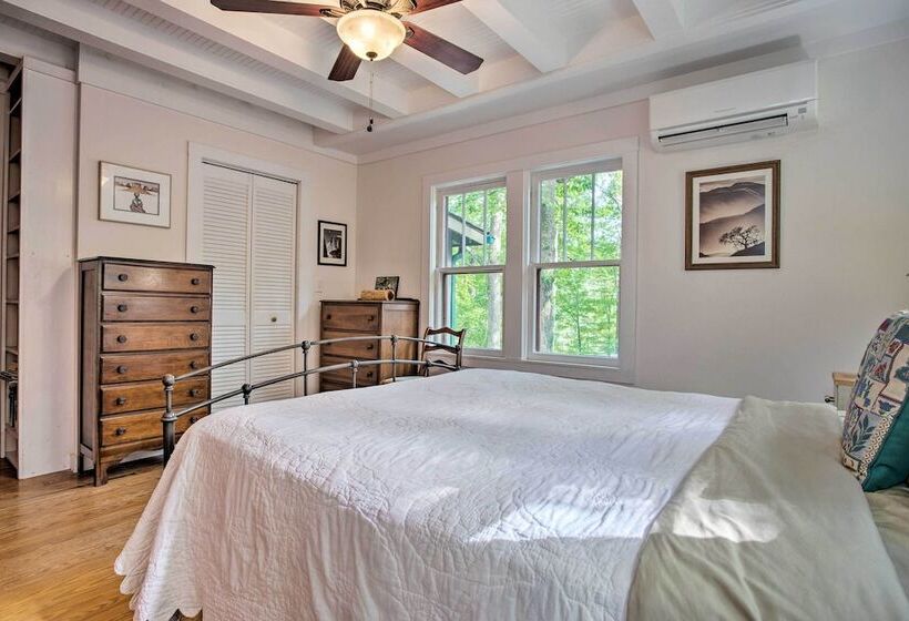 Asheville Area Cabin W/ Fire Pit & Forest Views