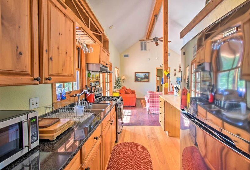 Authentic North Fork Cabin W/ Dock & Private Deck!