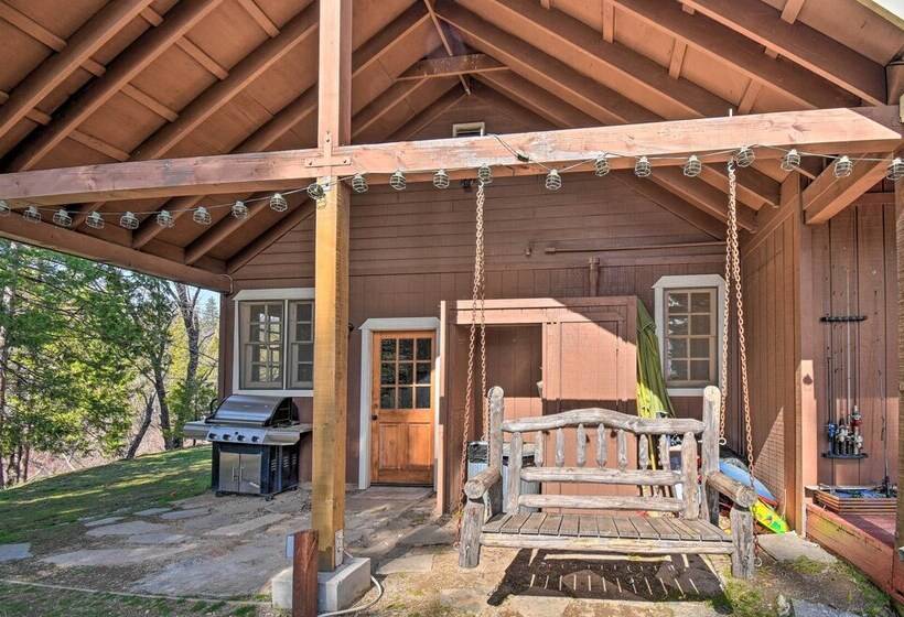 Authentic North Fork Cabin W/ Dock & Private Deck!