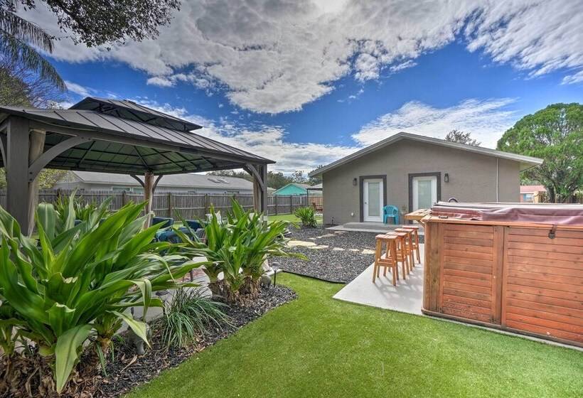 Beachy Palm Harbor Escape: Swim Spa Pool & Gazebo