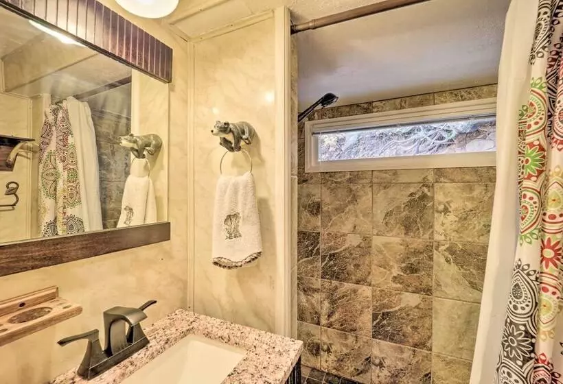 Cattail Creek  Escape, 44 Mi To Mt Mitchell!