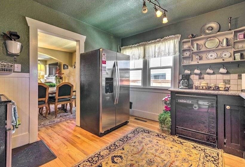 Charming Home In Downtown Nampa W/ Patio + Yard!