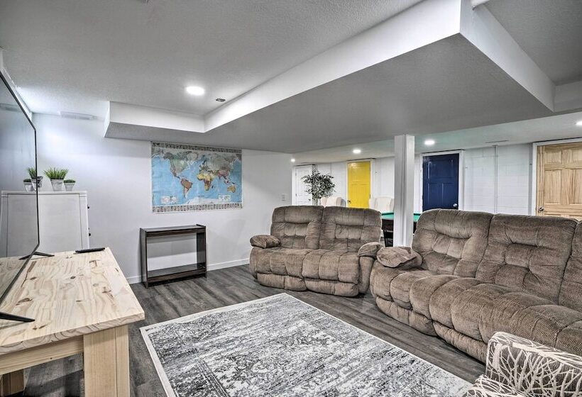 Charming Rochester Home   2 Mi To Mayo Clinic!