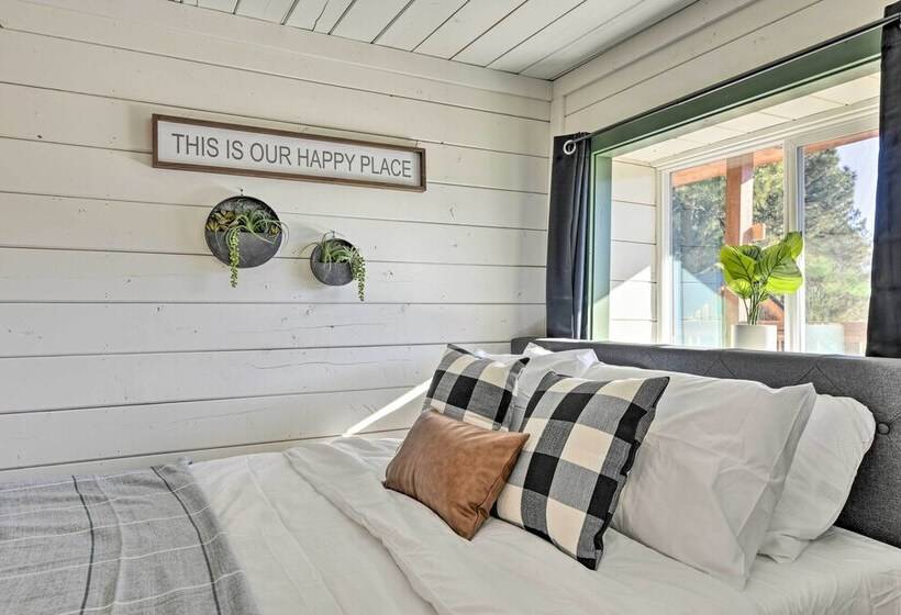 Chic Bayfield Cabin: Hike, Bike, Fish + More!