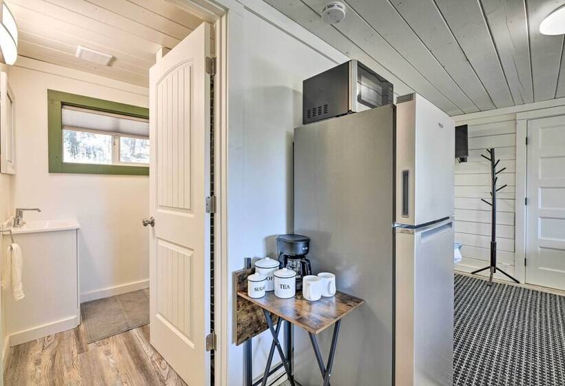 Chic Bayfield Cabin: Hike, Bike, Fish + More!