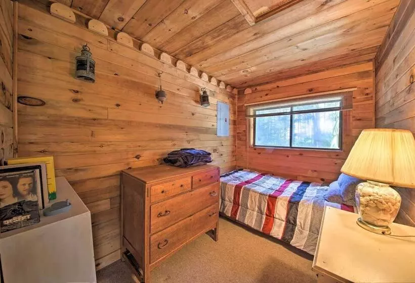 Cozy Cottage On Cat Cove W/ Wraparound Deck!