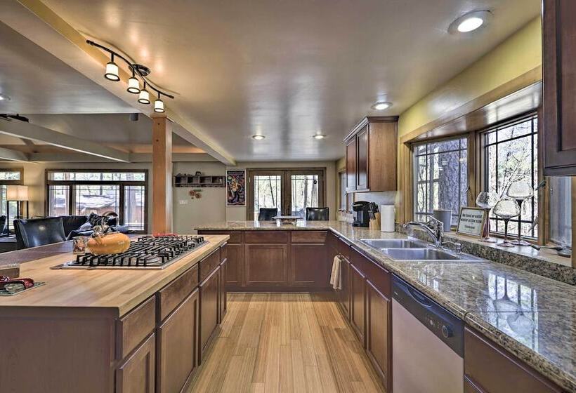 Near Tonto National Forest: Dog Friendly Cabin!