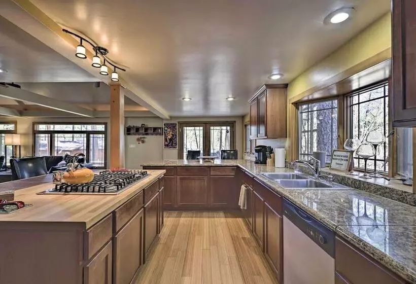 Near Tonto National Forest: Dog Friendly Cabin!