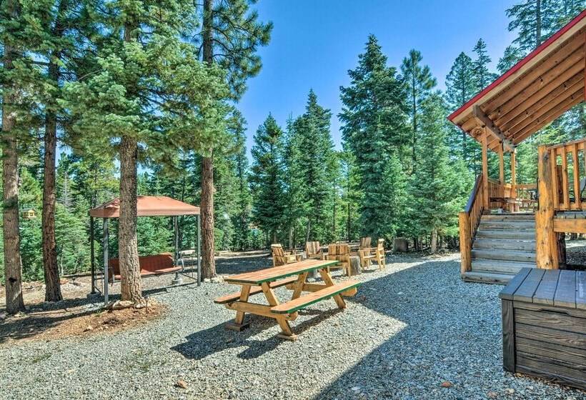 Duck Creek Village Cabin: Hike, Ski, & Bike!